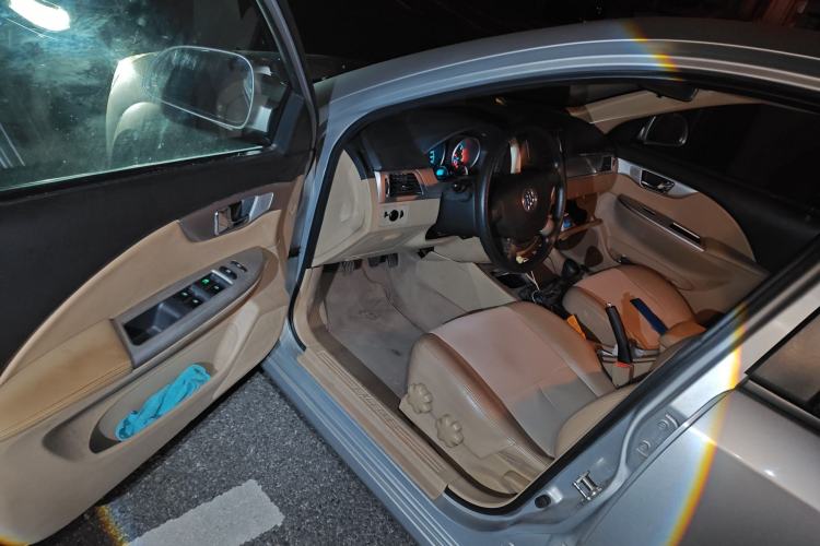 Used Buick Excelle 2013 1.5L Manual Classic Model
