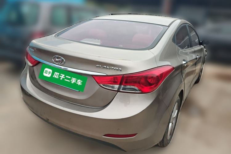 Used Hyundai Elantra (5th Generation / Langdong) 2013 1.6L Automatic Leading Model Rear Right 45 Deg