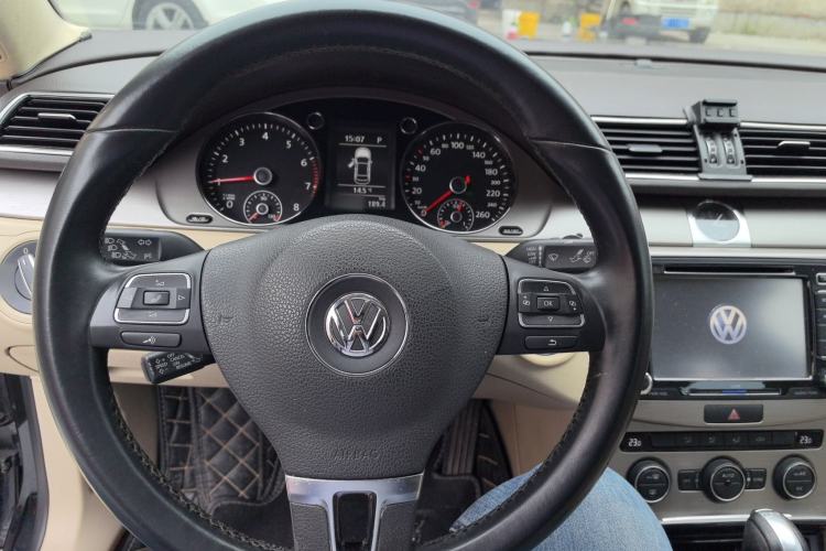 Used Volkswagen Magotan 2015 1.8TSI Advanced Model Steering Wheel