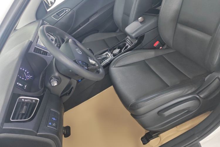 Used Hyundai Mistra 2016 1.8L Automatic Smart GLS Left Front Seat