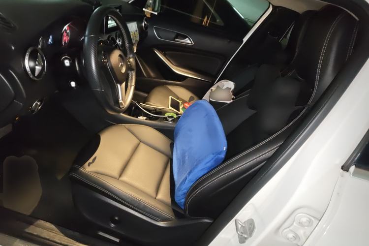 Used Mercedes-Benz GLA 2015 GLA 200 Sport Edition Left Front Seat