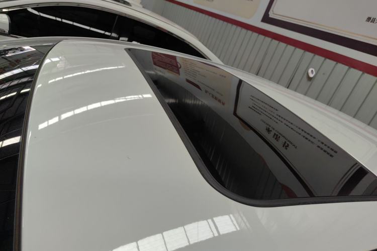 Used Geely Auto Emgrand 2017 Sedan Million Edition 1.5L Manual - Upward Version Roof