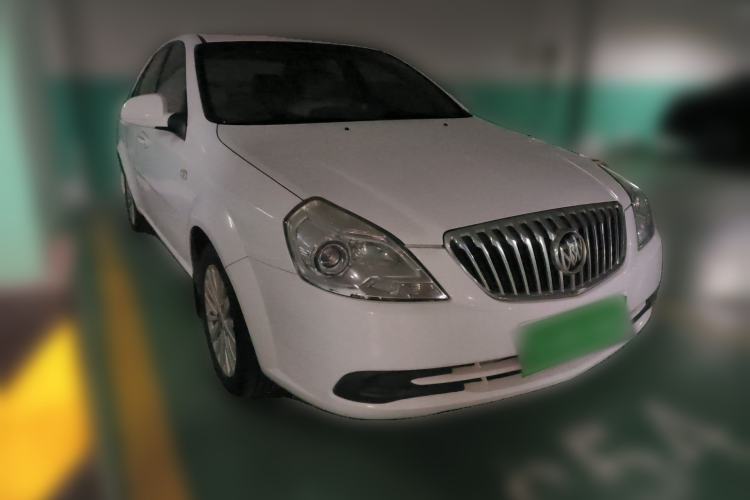 Used Buick Excelle 2015 1.5L Automatic Luxury Edition Front Right 45 Deg