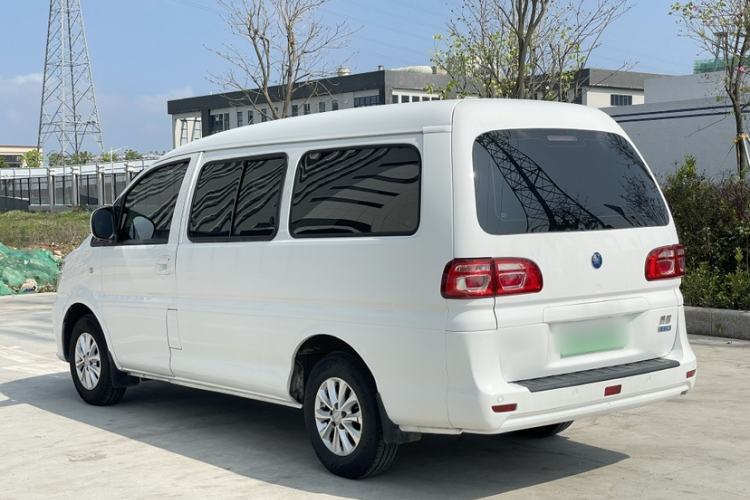 Used FORTHING Lingzhi M5 2022 Comfort Model 7 Seats