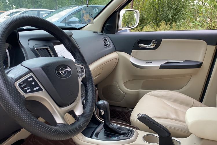 Used Haima S7 2015 Revised Version 2.0L Automatic Zongchi Trim