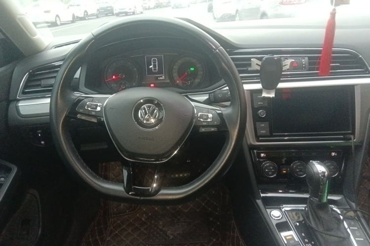 Used Volkswagen Lamando 2018 280TSI DSG Luxury Edition
