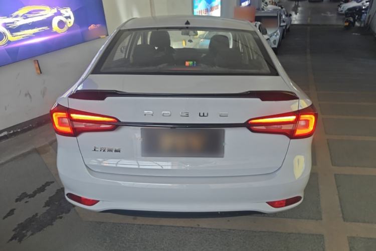 Used Roewe i5 2020 1.5L Manual 4G Connect Luxury Edition

