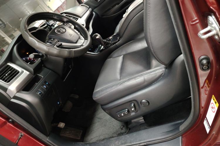 Used Toyota Highlander 2017 2.0T Four-Wheel Drive Luxury Edition 7 Seats