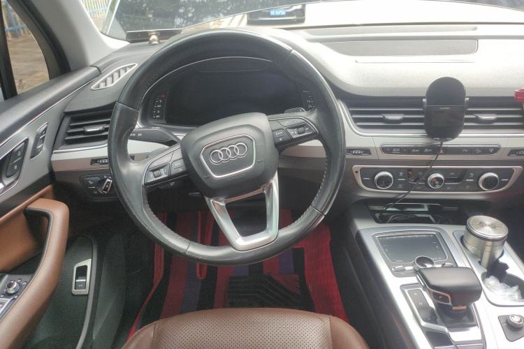 Used Audi Q7 2016 45 TFSI Technology Edition Steering Wheel