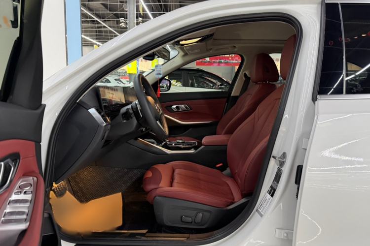 Used BMW 3 Series 2024 320Li M Sport Package Interior 5