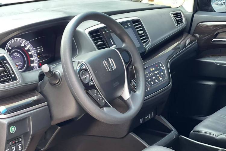 Used Honda Odyssey 2018 2.4L Luxury Edition
