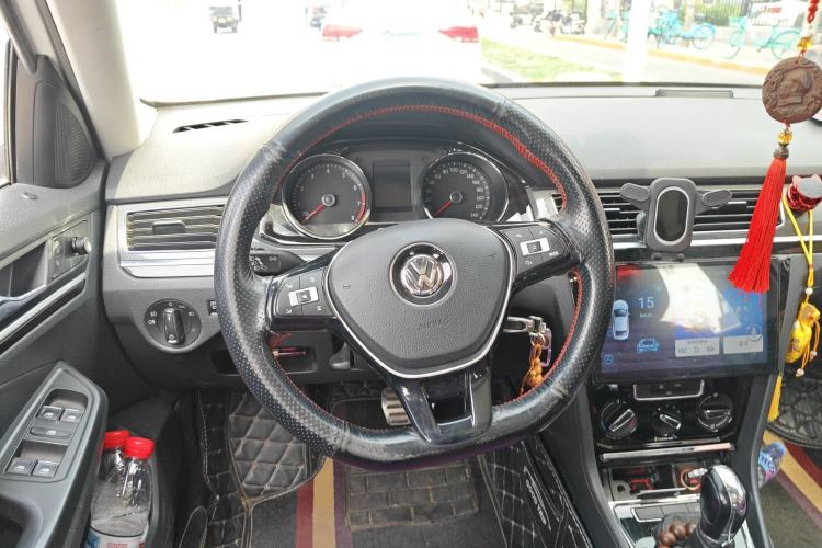 Used Volkswagen C-TREK 2017 1.6L Automatic Comfort Model Steering Wheel