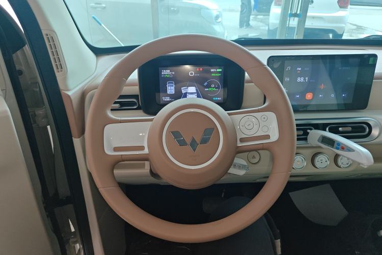 Used Wuling Hongguang MINIEV 2024 3rd Generation 215km Advanced Version