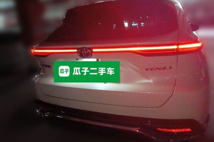 Used Toyota Venza 2023 2.0L CVT Two-Wheel Drive Luxury Edition
