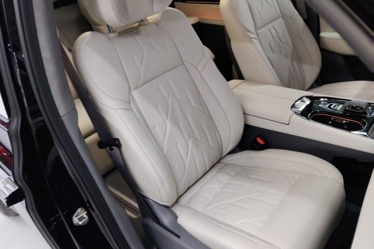 Used Zeekr 009 2024 7-Seater Walk-through Version 4WD 140 kWh
