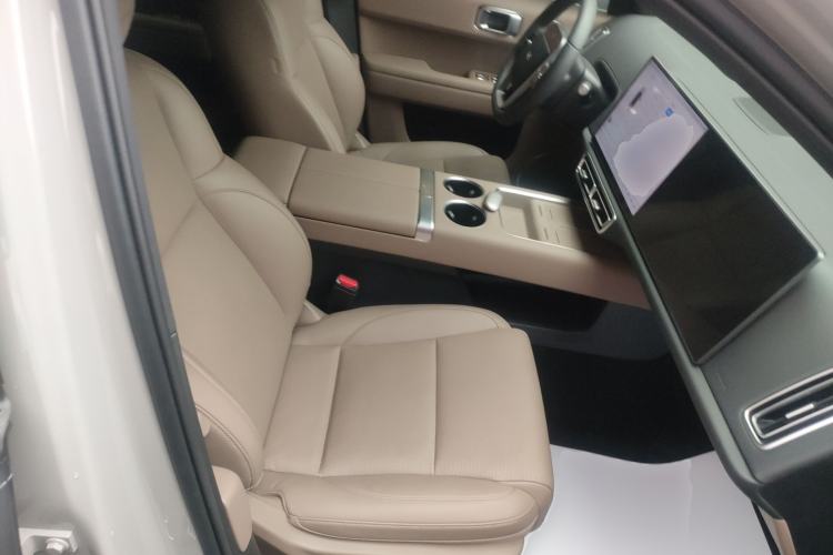 Used Li Auto L6 2025 Pro Smart Refresh Edition
