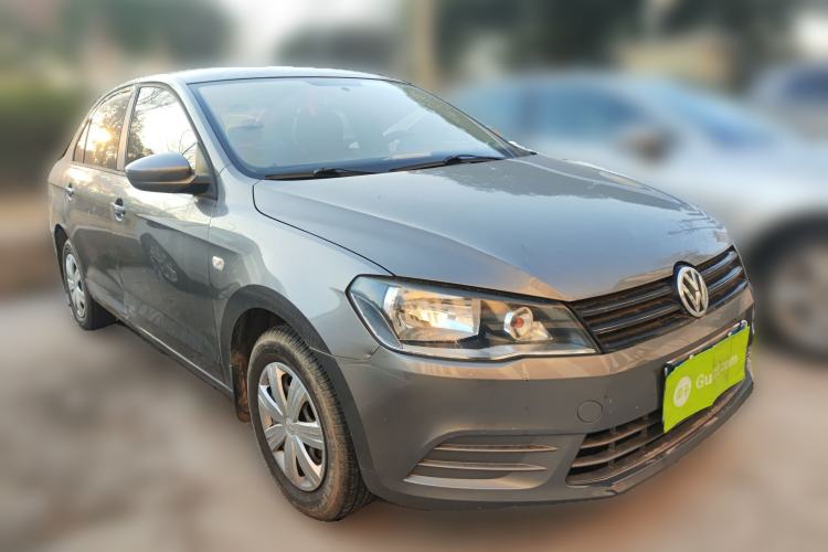 Used Volkswagen Jetta 2013 1.6L Manual Fashion Edition
