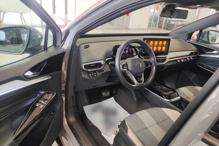 Used Volkswagen ID.4 CROZZ 2022 Standard Range PURE Edition Driver Seat