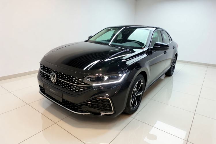 Used Volkswagen Passat 2023 Revised 330TSI Starry Elite Edition