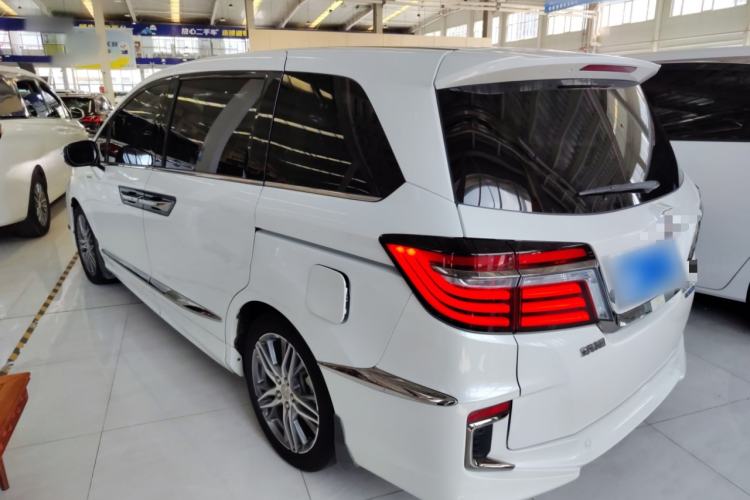 Used Honda Elysion 2019 2.0L Hybrid Luxury Edition Rear Left 45 Deg