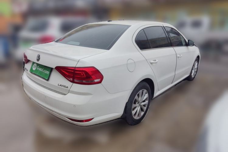 Used Volkswagen Lavida 2017 1.6L Automatic Comfort Edition
