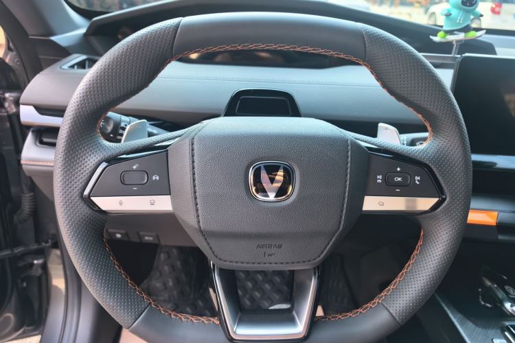 Used CHANGAN UNI-V 2023 1.5T Prestige Model
