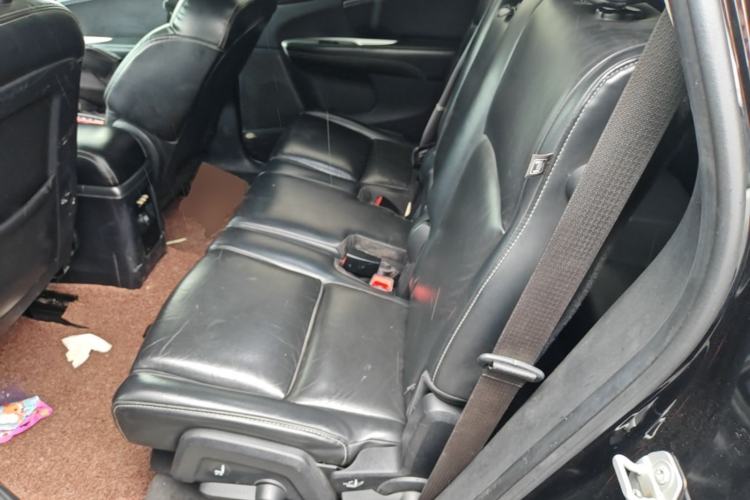 Used Dodge Journey 2013 2.4L Two-Wheel Drive Luxury Version
