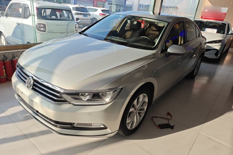 Used Volkswagen Magotan 2017 330TSI DSG Luxury Model