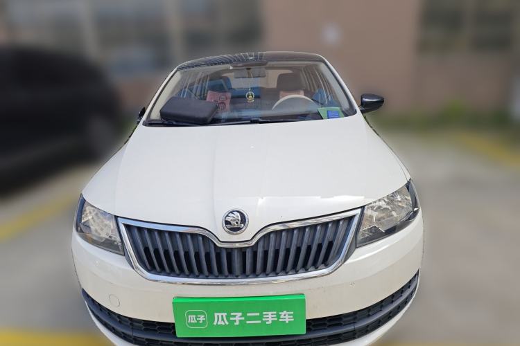 Used Skoda Rapid Spaceback 2016 Revised Version 1.6L Automatic Front-Drive Edition Front