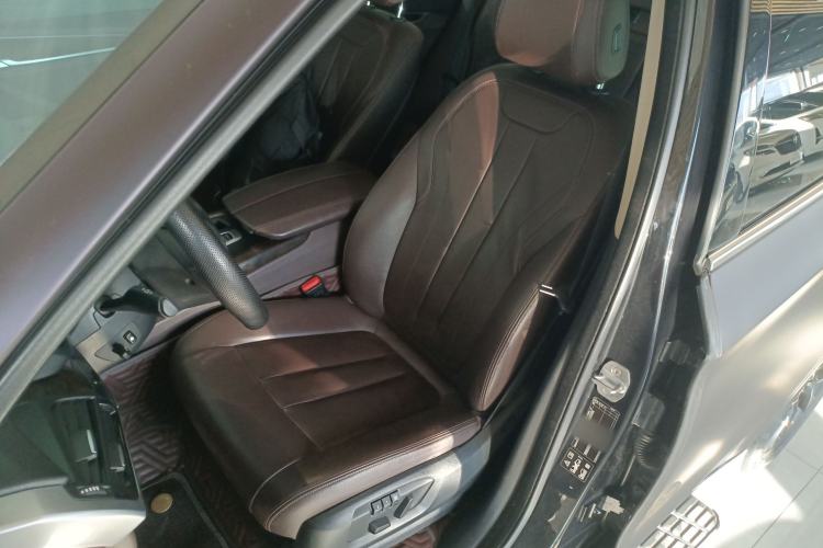 Used BMW X5 2018 xDrive28i
