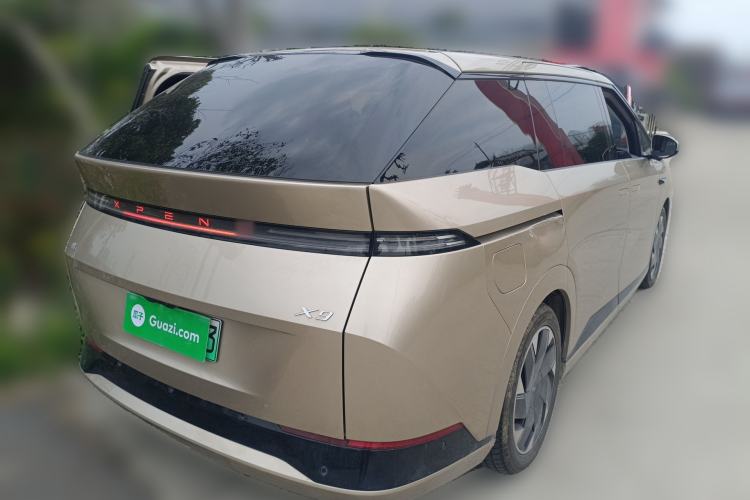 Used XPeng X9 2024 702 Ultra-Long Range Max Rear Right 45 Deg