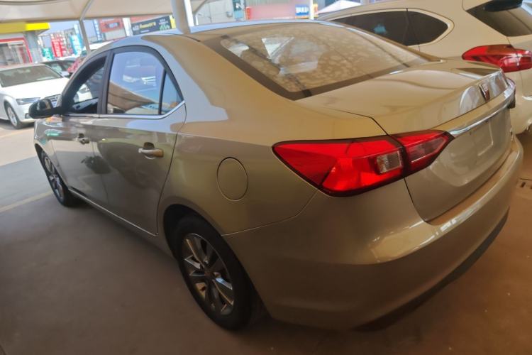 Used Roewe 360 2015 20T TST Deluxe Edition
