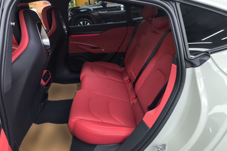 Used Xiaomi Auto SU7 2024 Rear-Drive Ultra-Long Range Advanced Pro-Level Intelligent Driving Version