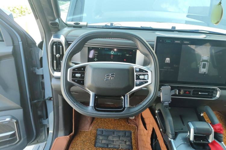 Used JETOUR Traveler 2023 2.0T All-Wheel Drive CrossPRO+
