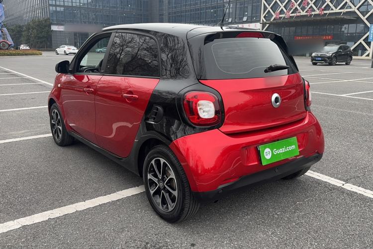 Used smart forfour 2016 1.0L 52 kW Passion Edition
