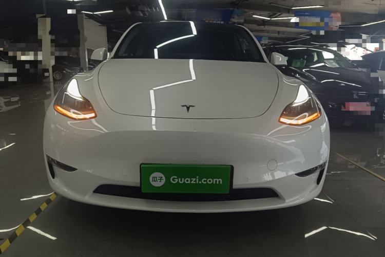 Used Tesla Model Y 2021 Long-Range All-Wheel-Drive Version