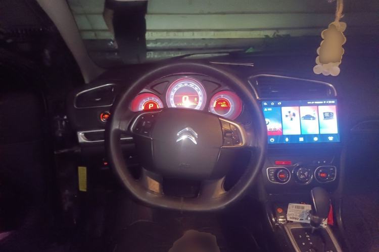 Used Citroen C4L 2013 1.6THP Automatic Enjoyment Edition Steering Wheel