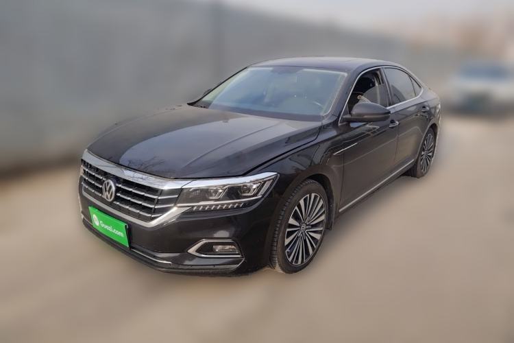 Used Volkswagen Passat 2020 330TSI Luxury Edition China VI