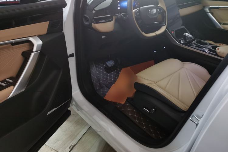 Used Geely Auto FX11 2023 2.0TD DCT Prestige Edition
