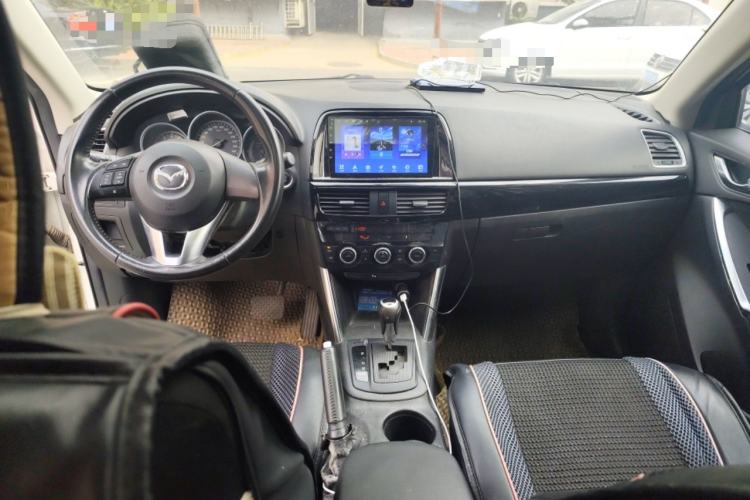 Used Mazda CX-5 2014 2.0L Automatic Two-Wheel Drive Urban Version Center Console