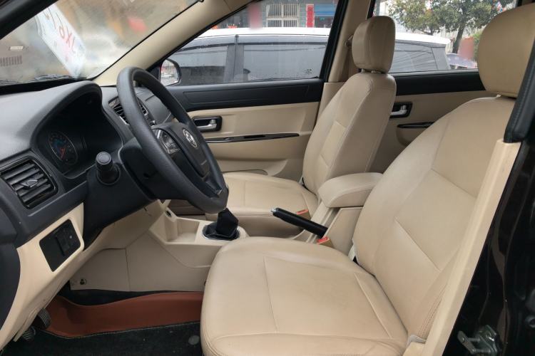 Used Dongfeng Fengon 370 2016 1.5L Manual Elite Home Edition 5 Seats
