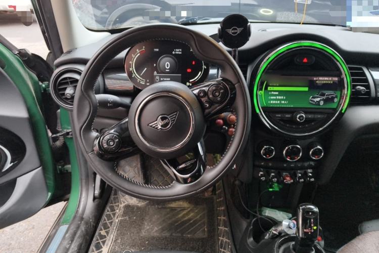 Used MINI 2020 1.5T COOPER Artist Five-Door Edition Steering Wheel