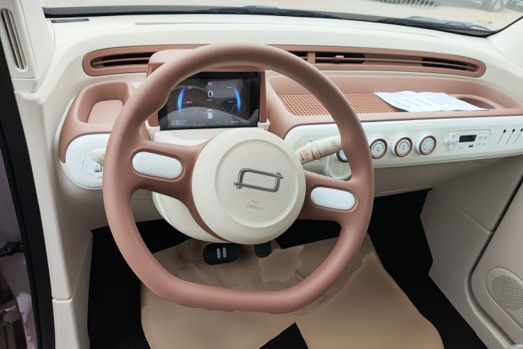 Used Bestune Pony 2026 222km Colorful Horse Steering Wheel