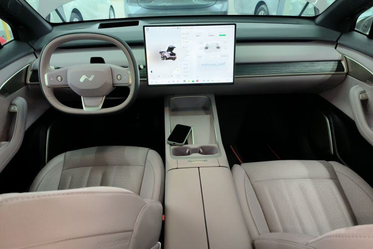 Used ONVO L60 2024 60 kWh Rear-Drive Version
