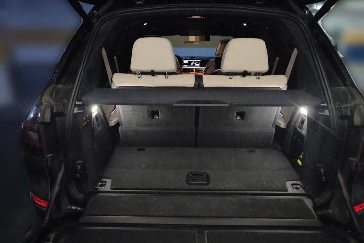 Used BMW X7 2021 xDrive40i Executive Model with M Sport Package
