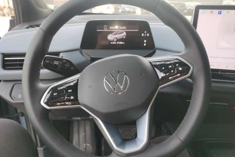 Used Volkswagen ID.4 X 2025 Smart Version Pure & Intelligent Enjoyment Edition
