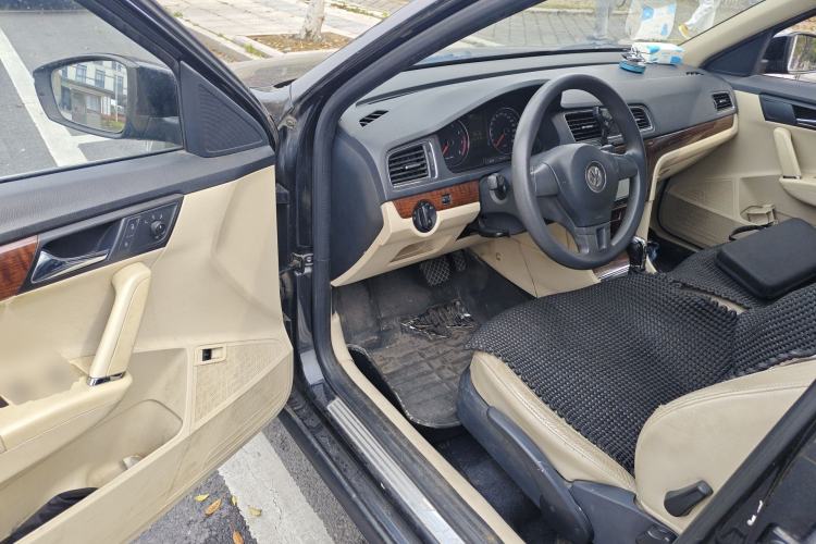 Used Volkswagen Lavida 2013 Restyled Classic 1.6L Automatic Comfort Edition
