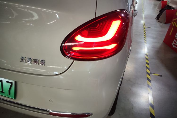 Used Wuling Bingo 2023 410 km Lingxi Deluxe Edition Right Rear Taillight