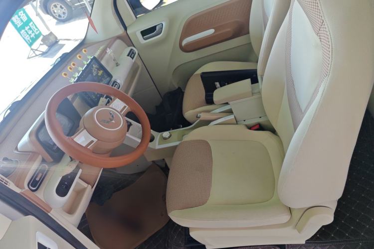 Used Wuling Hongguang MINIEV 2024 3rd Generation 215km Youth Edition Left Front Seat