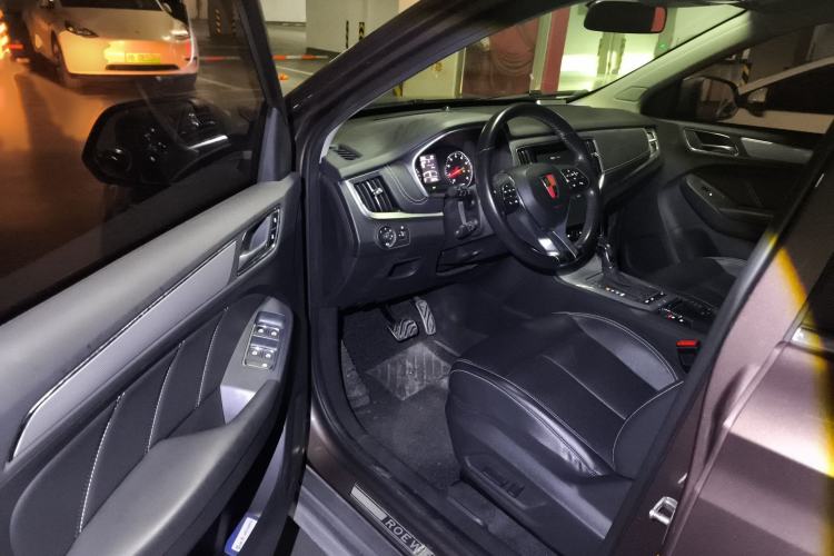 Used Roewe RX5 2018 20T Two-Wheel Drive Automatic Internet Smart Edition